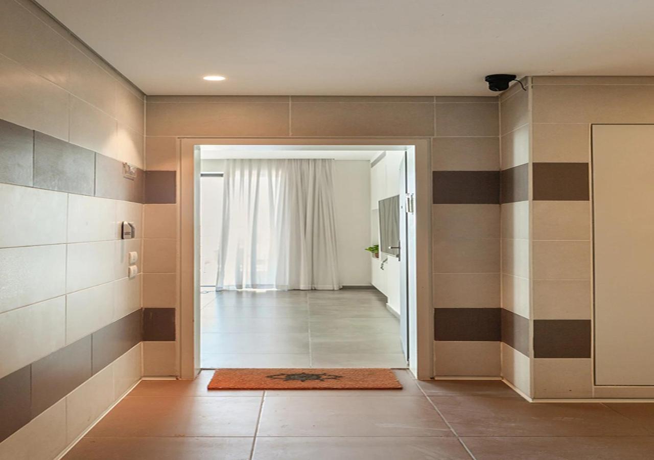 דירות בת ים Oַ&O Group- Luxury Penthouse Jacuzzi Sea 36 Floor מראה חיצוני תמונה