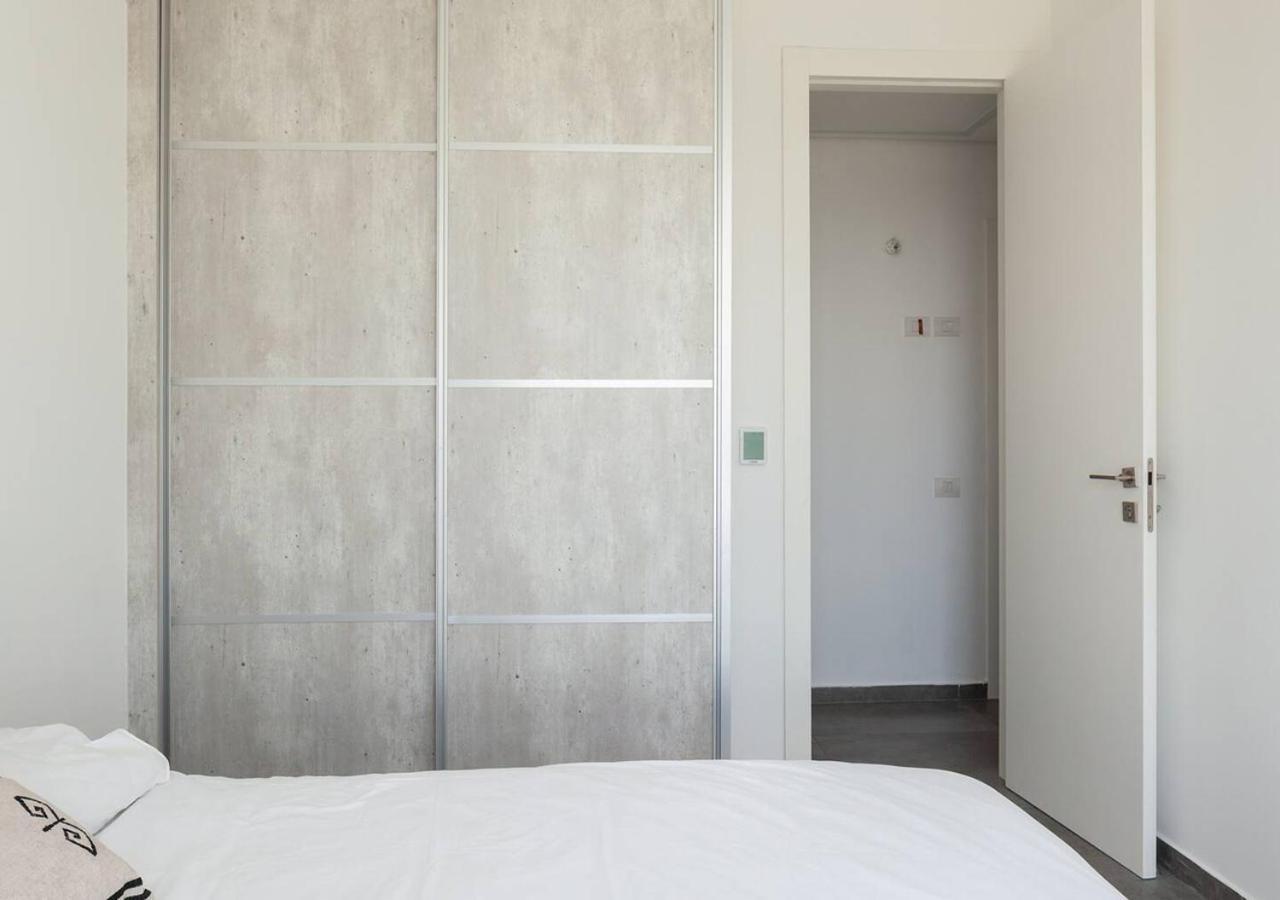 דירות בת ים Oַ&O Group- Luxury Penthouse Jacuzzi Sea 36 Floor מראה חיצוני תמונה
