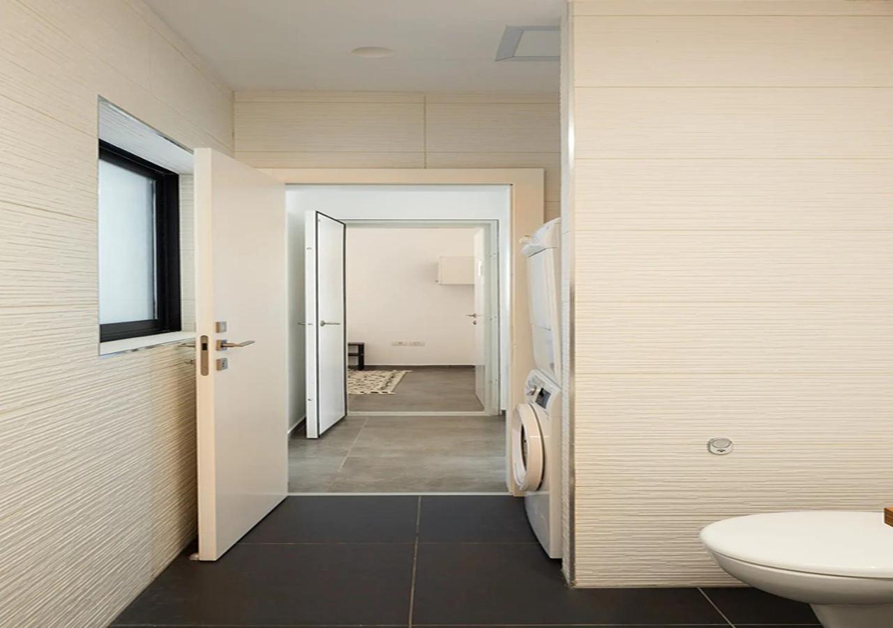 דירות בת ים Oַ&O Group- Luxury Penthouse Jacuzzi Sea 36 Floor מראה חיצוני תמונה