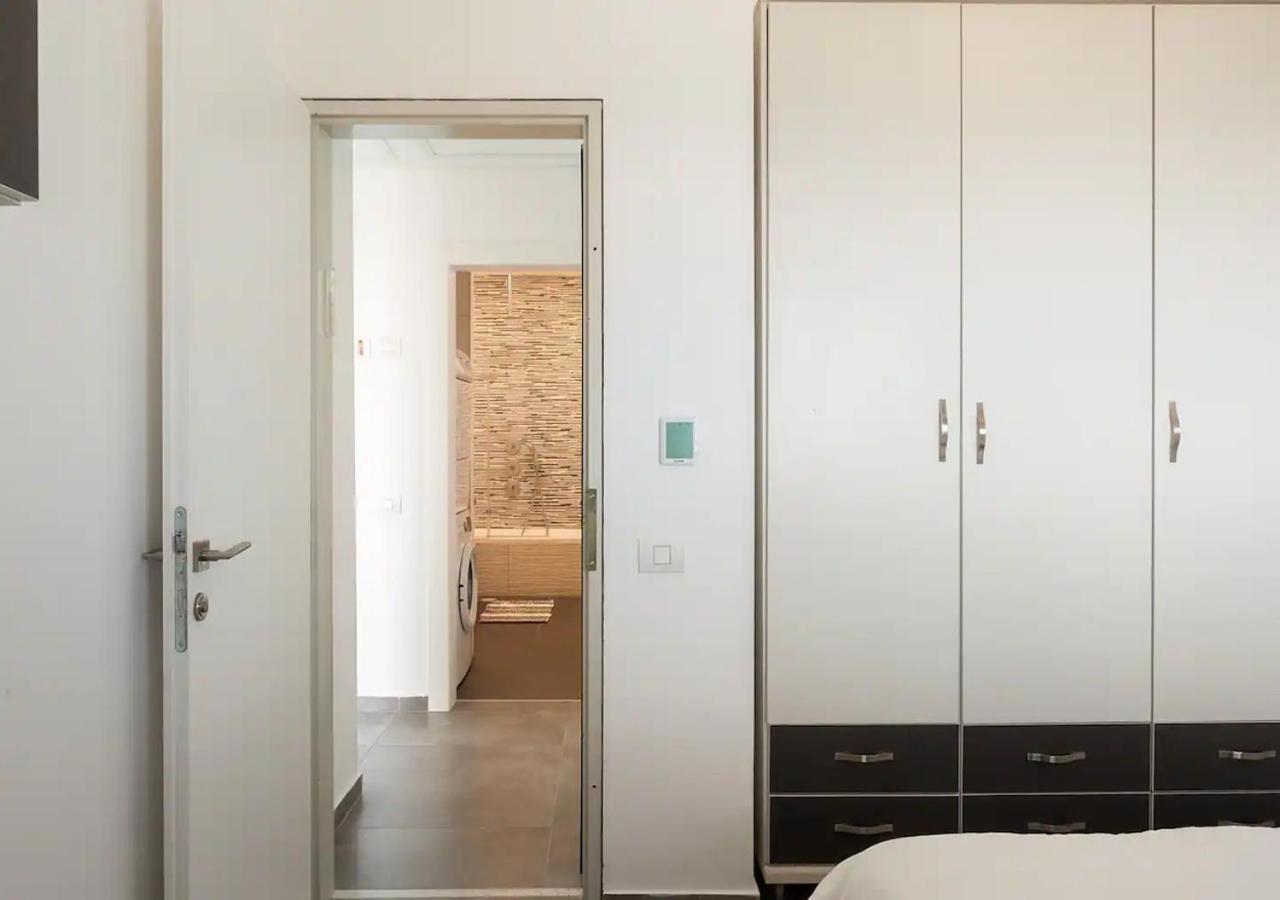 דירות בת ים Oַ&O Group- Luxury Penthouse Jacuzzi Sea 36 Floor מראה חיצוני תמונה